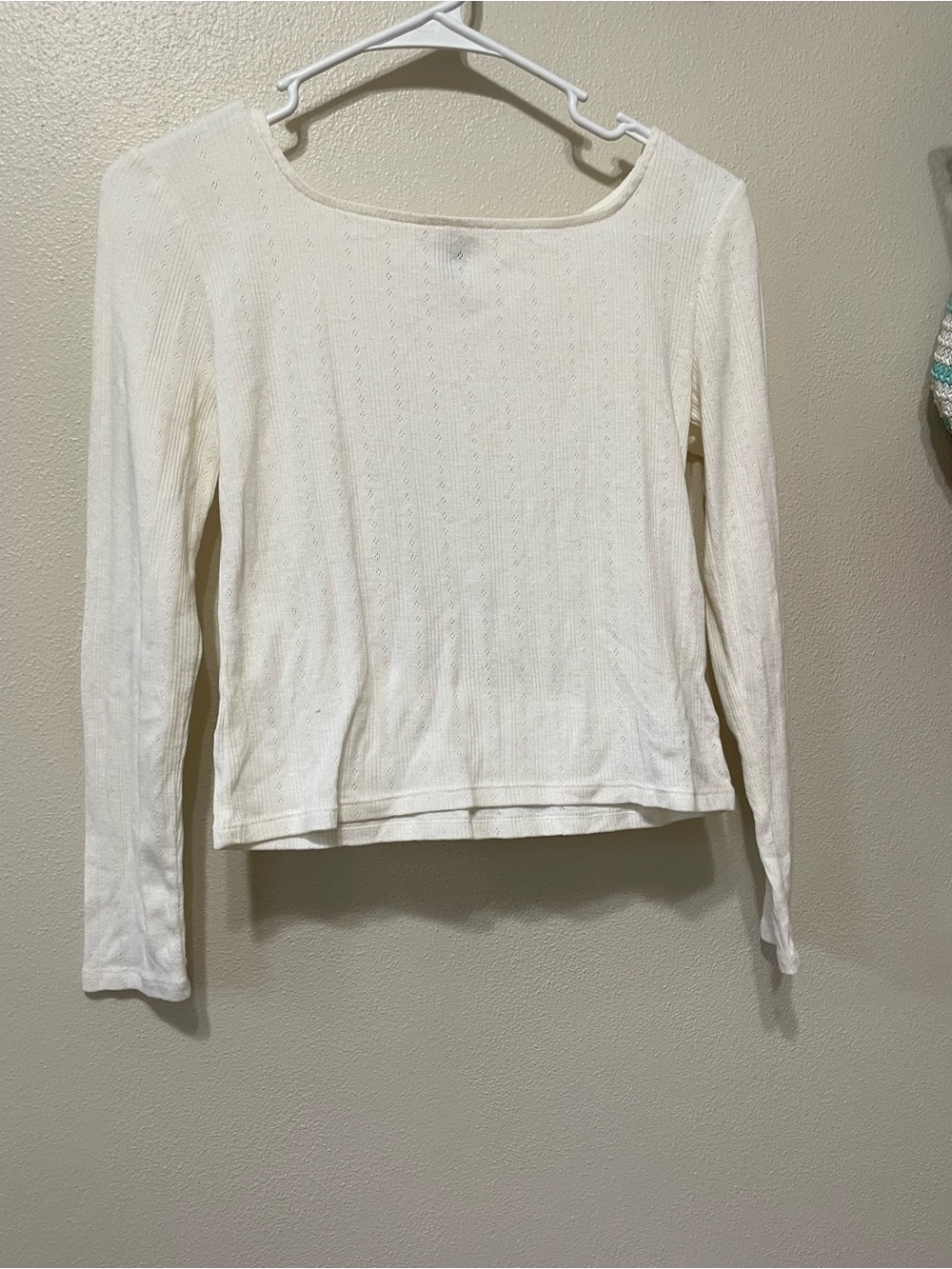 Old Navy Cream Ribbed Long-Sleeve Knit Top